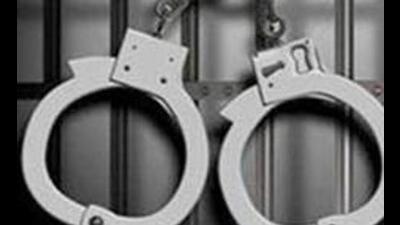 A Ludhiana-based woman had lodged a complaint on November 11 stating that a man, who introduced himself as Rahul Chatterjee, had called her husband Harjit Singh and offered him the job of a foreman at a Bihar based steel manufacturing unit; the arrested accused, kingpin of an Uttar Pradesh based gang of kidnappers, is already facing trial in three cases. (HT FILE)