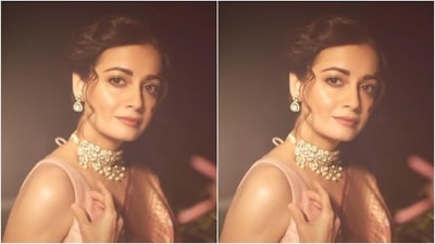 Assisted by makeup artist Shraddha Mishra, Dia decked up in nude eyeshadow, mascara-laden eyelashes, drawn eyebrows, contoured cheeks and a shade of nude lipstick. (Instagram/@diamirzaofficial) Assisted by makeup artist Shraddha Mishra, Dia decked up in nude eyeshadow, mascara-laden eyelashes, drawn eyebrows, contoured cheeks and a shade of nude lipstick. (Instagram/@diamirzaofficial)