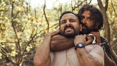 Saif Ali Khan and Hrithik Roshan in a still from Vikram Vedha. Saif Ali Khan and Hrithik Roshan in a still from Vikram Vedha.
