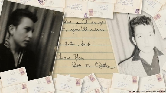 The letters were written over a perod of roughly two years in the late 50s by a teenage Dylan. (Nikki Brickett/AP Photo/picture alliance)