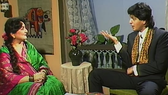 Tabassum and Chunky Panday in an episode of Phool Khile Hain Gulshan Gulshan. 