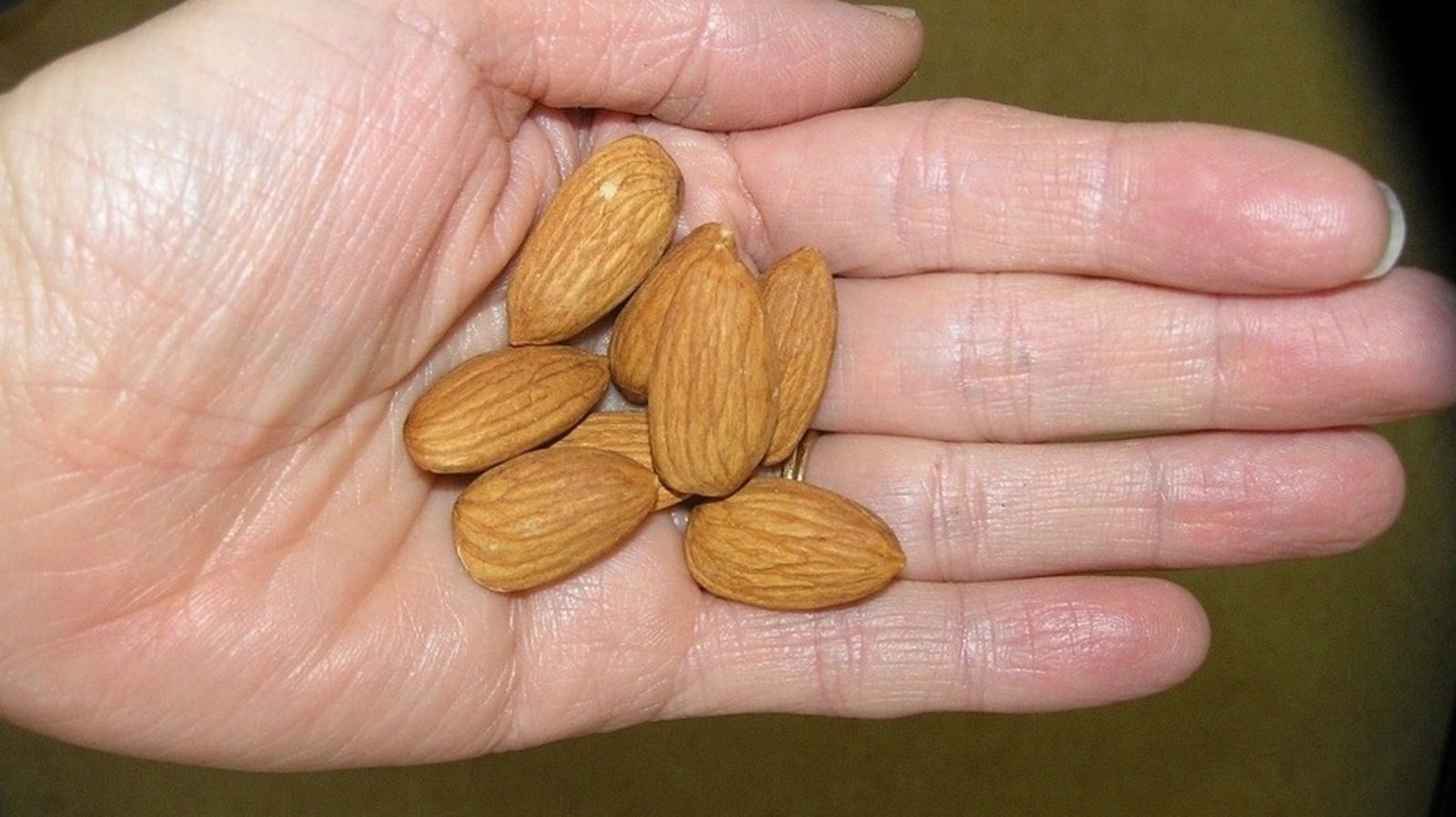 Sorprendentes Beneficios Para La Salud De Comer Un Pu Ado De Almendras Todos Los D As Salud