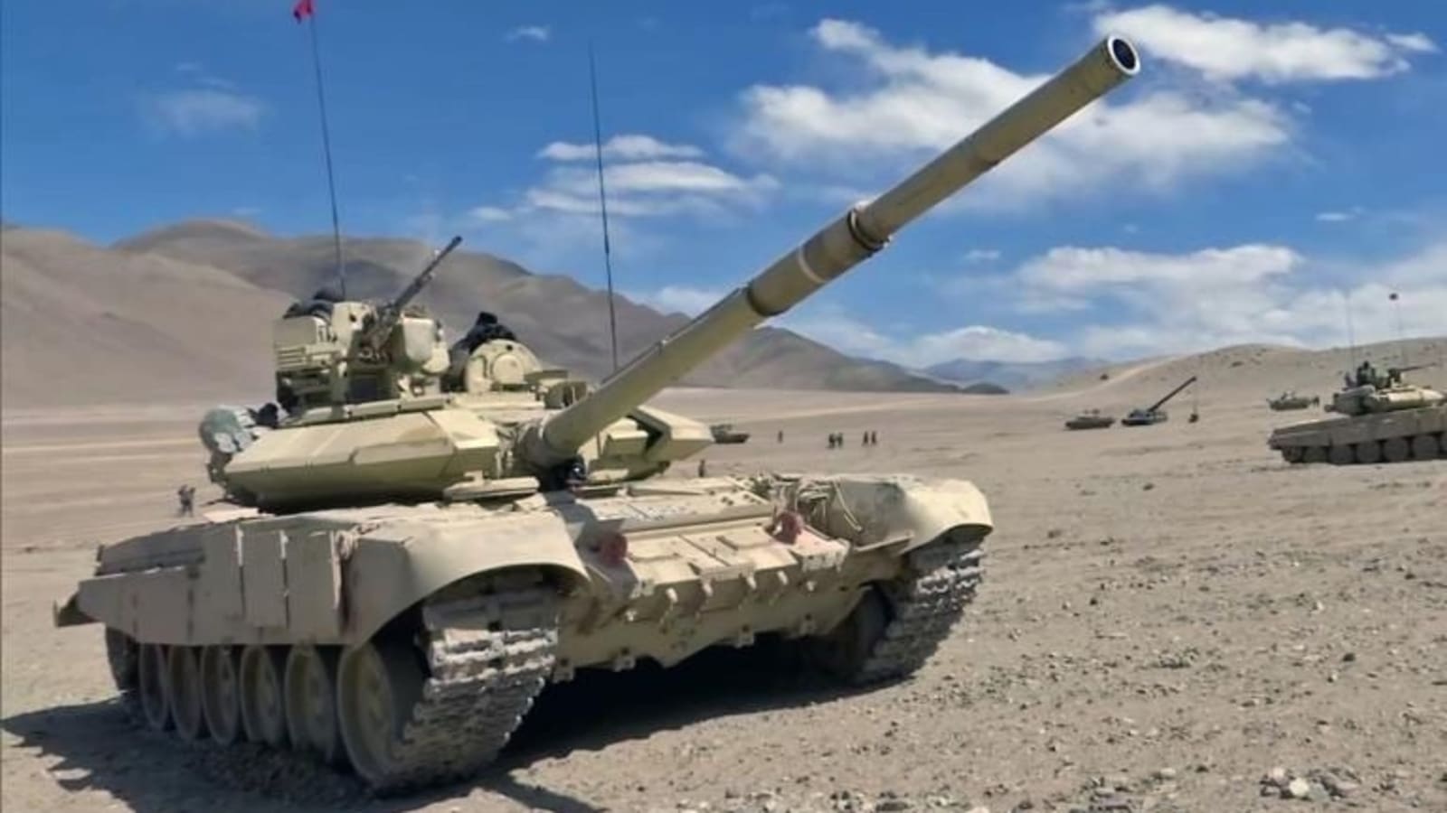 Artillery Guns To Rockets Army Upgrades Capability In Ladakh Latest 