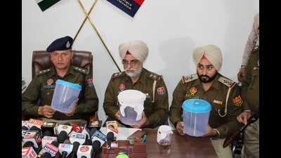 In the first incident, five persons from two groups were arrested and two illegal pistols, one rifle and bullet shells were recovered from their possession. (HT photo)