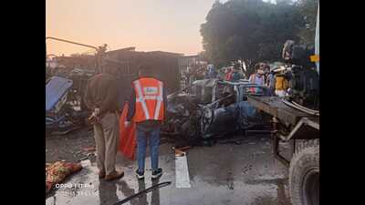 Two dead as car catches fire after accident on Yamuna Expressway