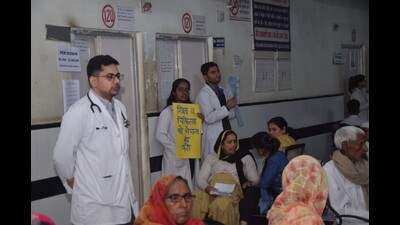 MBBS students meet DMER, seek clarification on bond policy MBBS students meet DMER, seek clarification on bond policy