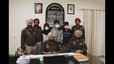 he main accused Shamsher Singh alias Shera was held by police on November 16 while two accused, identified as Deepak Sharma and Shiva were held by Jalandhar Police from Bahraich district of Uttar Pradesh. (HT photo)