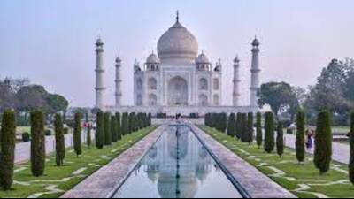 A view of the 17 century monument Taj Mahal. (HT file)