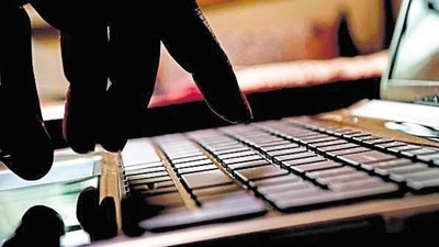 Centre's data protection bill suggests key changes to RTI law (File Photo) Centre's data protection bill suggests key changes to RTI law (File Photo)