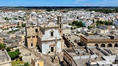 Italy: Officials at Presicce town in the Puglia region are willing to pay people. Italy: Officials at Presicce town in the Puglia region are willing to pay people.