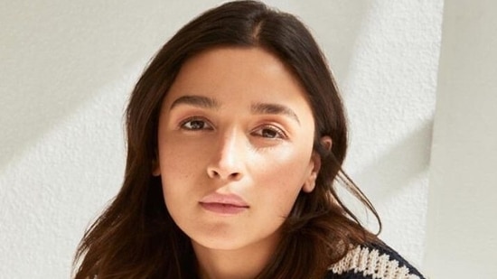 New mom Alia Bhatt shared a photo of herself on Instagram. 