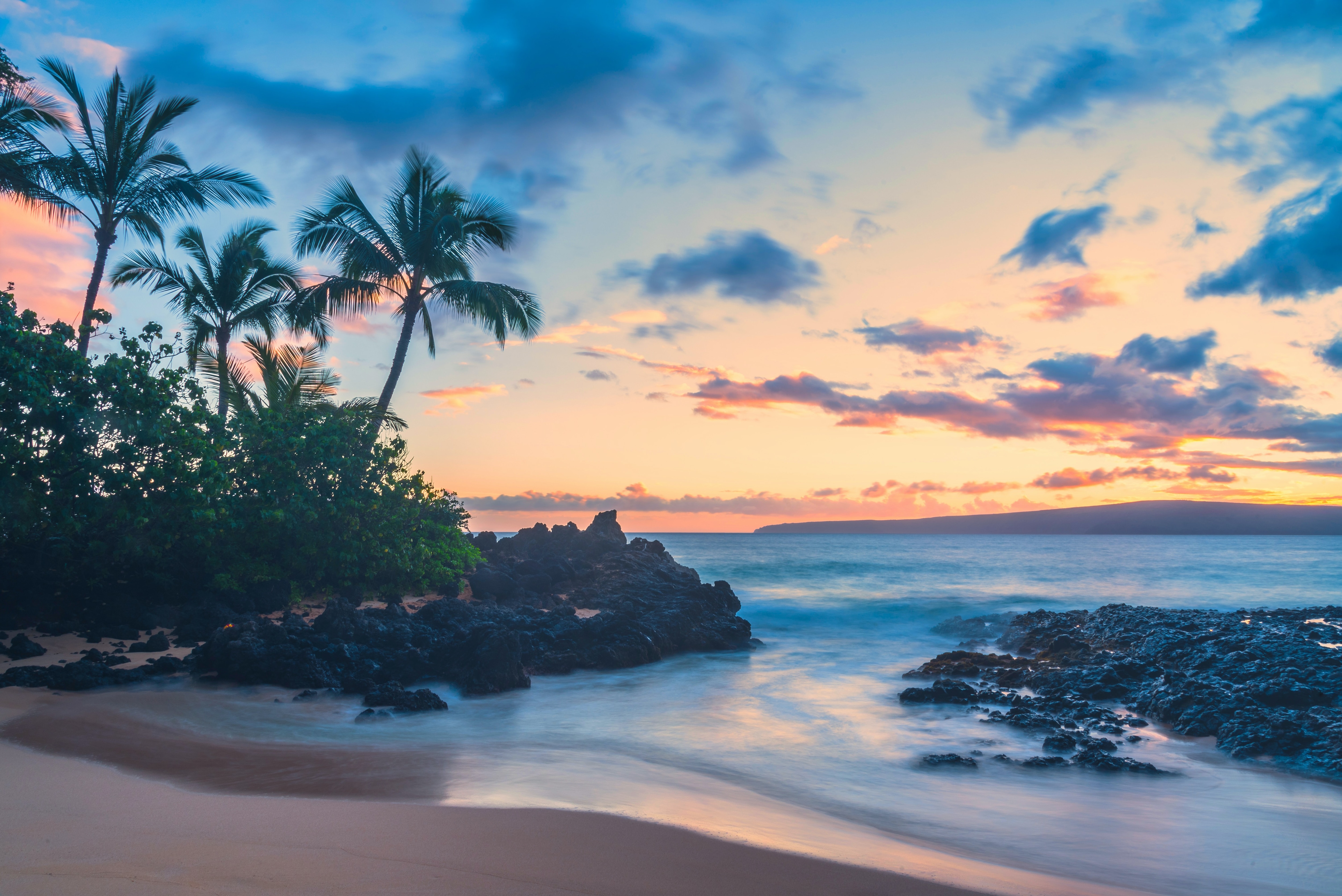 Head to Maui if you want few excursions over the Thanksgiving holiday.(Unsplash)