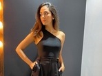 Shahid Kapoor's wife Mira Rajput's classy one-shoulder top and linen pants stuns the internet. (Instagram) Shahid Kapoor's wife Mira Rajput's classy one-shoulder top and linen pants stuns the internet. (Instagram)