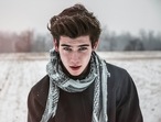 Winter hair friend: Easy winter hair care suggestions (Sebastian Arie Voortman) Winter hair friend: Easy winter hair care suggestions (Sebastian Arie Voortman)