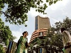 The 30-share BSE Sensex climbed 274.12 points or 0.45 per cent to settle at 61,418.96. During the day, it jumped 321.79 points or 0.52 per cent to 61,466.63.(Bloomberg) The 30-share BSE Sensex climbed 274.12 points or 0.45 per cent to settle at 61,418.96. During the day, it jumped 321.79 points or 0.52 per cent to 61,466.63.(Bloomberg)