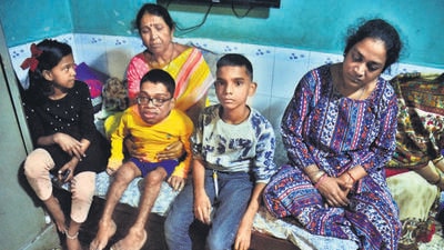 Thane, India - November 22, 2022: Family in grief, pain and sorrow as 38-year-old driver Sahyog Pawar, the sole breadwinner of the family of seven members, died in Mumbai after a tree fell on his car, in Thane, Mumbai, India, on Tuesday, November 22, 2022. (Praful Gangurde/HT Photo) (HT PHOTO) Thane, India - November 22, 2022: Family in grief, pain and sorrow as 38-year-old driver Sahyog Pawar, the sole breadwinner of the family of seven members, died in Mumbai after a tree fell on his car, in Thane, Mumbai, India, on Tuesday, November 22, 2022. (Praful Gangurde/HT Photo) (HT PHOTO)