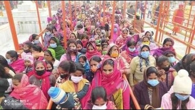 Devout at the Gorakhnath temple (HT File Photo)