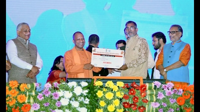 The U.P. CM hailed the Ghaziabad municipal corporation during the event. (HT Photo) The U.P. CM hailed the Ghaziabad municipal corporation during the event. (HT Photo)