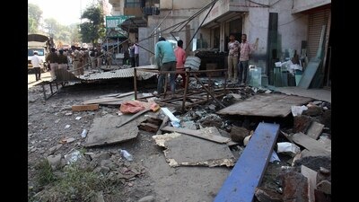 NHAI carry out an anti-encroachment drive on Tuesday. (Ravindra Joshi/HT PHOTO)