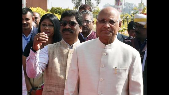 Jharkhand Governor Ramesh Bais with CM Hemant Soren at the 22nd foundation day ceremony of Jharkhand Legislative Assembly in Ranchi on Tuesday. (ANI)