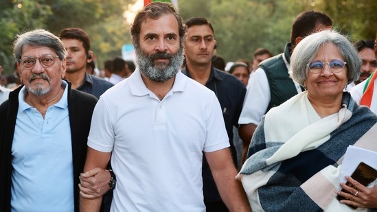 Amol Palekar and Sandhya Gokhale recently joined Rahul Gandhi's Bharat Jodo Yatra in Maharashtra. (ANI)