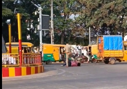 Several internet users accused the Karnataka police department of brutality after the video went viral. Several internet users accused the Karnataka police department of brutality after the video went viral.
