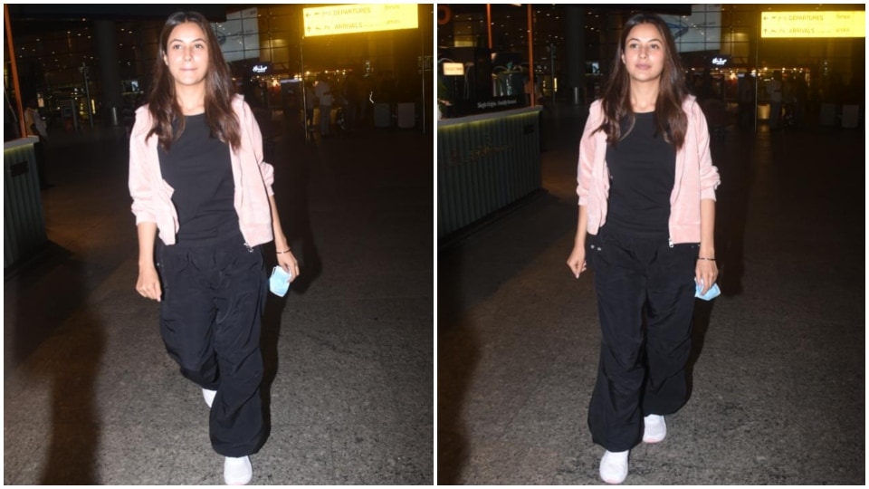 Shehnaaz Gill clicked at the airport. (HT Photo/Varinder Chawla)