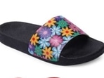 Slippers for girls are great as a casual wear. 