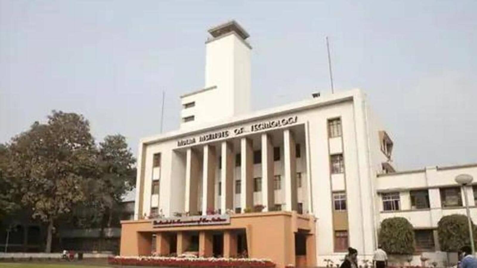 IIT Kharagpur submits report to Calcutta HC on alleged ragging episode in hostel