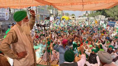 Prominent farmer leader from Uttar Pradesh Rakesh Tikait has also extended his support to the Punjab farmers who have blocked roads for over a week in support of their demands, including more compensation for land acquired for national highway projects and crop damage due to inclement weather and pest attack, cancellation of cases against farmers for burning paddy residue and bonus for wheat yield loss caused by the virus attack. Prominent farmer leader from Uttar Pradesh Rakesh Tikait has also extended his support to the Punjab farmers who have blocked roads for over a week in support of their demands, including more compensation for land acquired for national highway projects and crop damage due to inclement weather and pest attack, cancellation of cases against farmers for burning paddy residue and bonus for wheat yield loss caused by the virus attack.