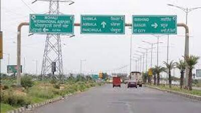 A day before top officials were scheduled to appear in the Punjab and Haryana high court, a joint team of the Greater Mohali Area Development Authority (GMADA) and Mohali municipal Corporation, Mohali on Wednesday initiated a demolition drive in Phase 9 and 10. (Representational Image/HT File)