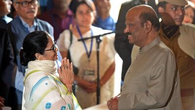West Bengal CM Mamata Banerjee with governor C V Ananda Bose at Raj Bhavan. (Samir Jana/HT photo) West Bengal CM Mamata Banerjee with governor C V Ananda Bose at Raj Bhavan. (Samir Jana/HT photo)