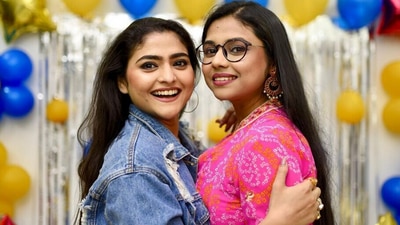 Late actor Aindrila Sharma with her sister, Aishwarya Sharma.