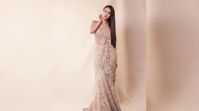 Nora Fatehi stuns in this gorgeous embellished saree by ace Indian designer Tarun Tahiliani. (Instagram/@norafatehi)