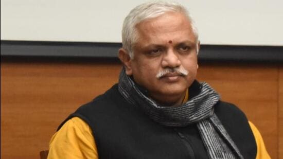 BJP national general secretary (organisation) B L Santosh was issued notice by the SIT on November 16 for questioning in the case related to an alleged attempt to poach four TRS MLAs. Santosh expressed his inability to attend the inquiry as he was travelling. (HT Archives) BJP national general secretary (organisation) B L Santosh was issued notice by the SIT on November 16 for questioning in the case related to an alleged attempt to poach four TRS MLAs. Santosh expressed his inability to attend the inquiry as he was travelling. (HT Archives)