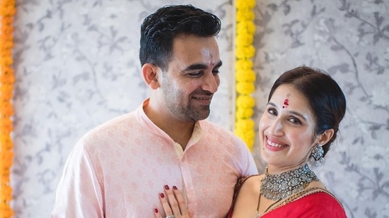 Sagarika Ghatge and Zaheer Khan's 5th wedding anniversary. (WeddingNama)(WeddingNama)