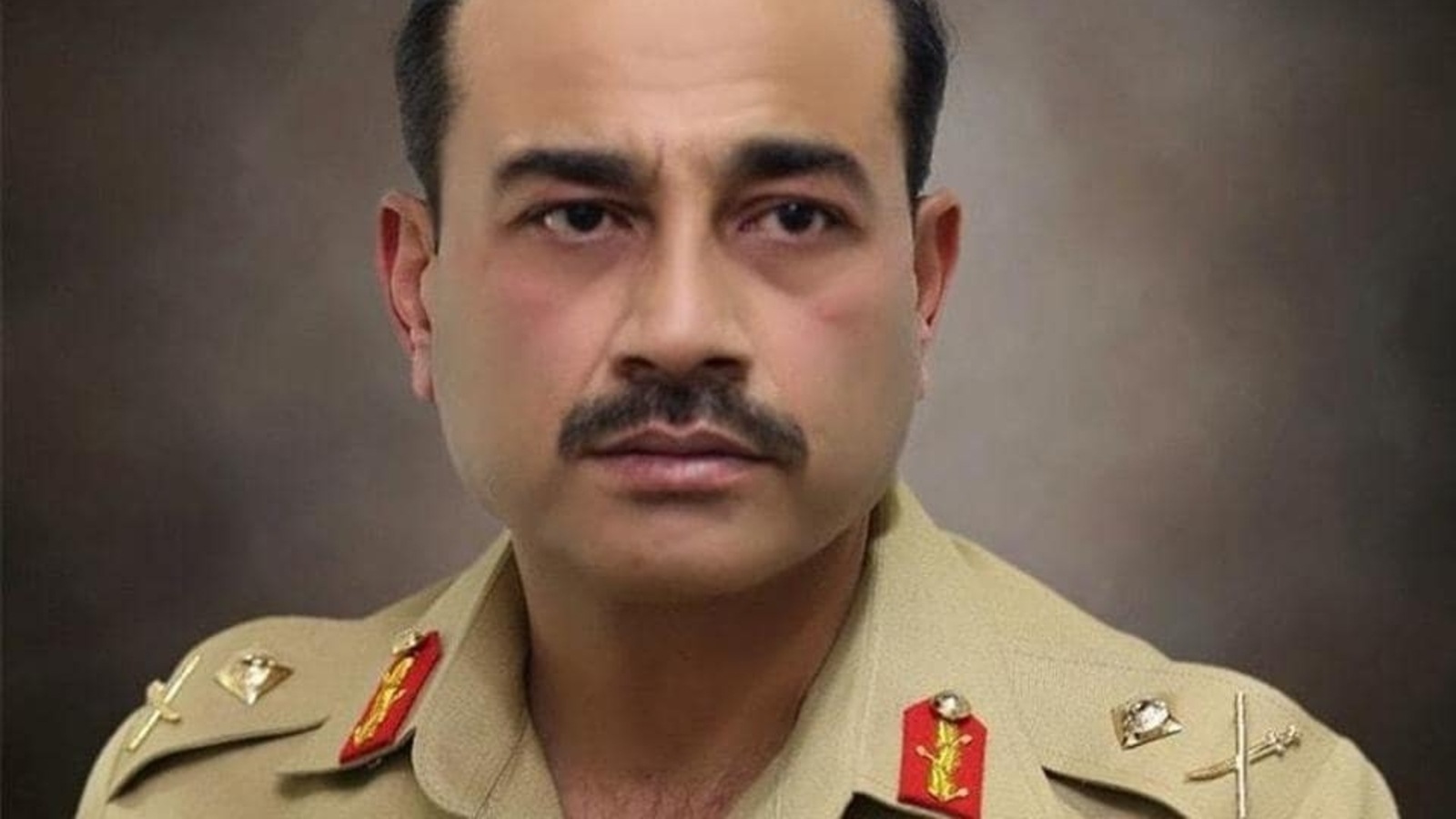 Who is chief. Асим Ифтихар Ахмад. Lieutenant General. Container Politics Pakistan.