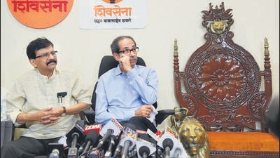 Mumbai, India - Nov 24, 2022 : Maharashtra EX CM and Shiv Sena Chief Uddhav Thackeray taking a Press Conference today at Matoshree, Bandra, in Mumbai, India, on Thursday, Nov 24, 2022. (Photo by Vijay Bate/HT Photo) Mumbai, India - Nov 24, 2022 : Maharashtra EX CM and Shiv Sena Chief Uddhav Thackeray taking a Press Conference today at Matoshree, Bandra, in Mumbai, India, on Thursday, Nov 24, 2022. (Photo by Vijay Bate/HT Photo)