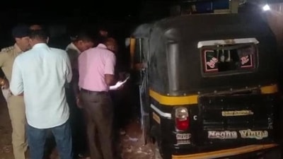 Mangaluru bomb blast: Injured auto driver's family gets Rs. 50k from K'taka govt (HT_PRINT)