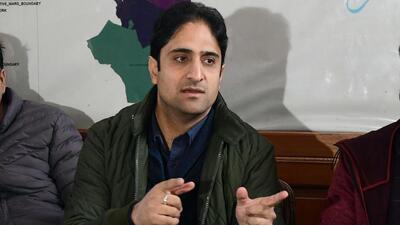 Srinagar mayor Junaid Azim Mattu addressing a press conference in Srinagar on Thursday. (ANI)