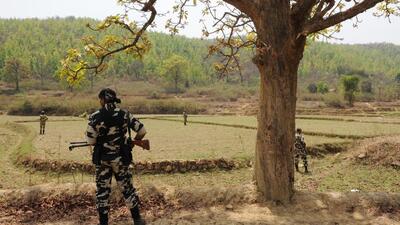 Alert security forces in a Maoist stronghold. (Subhankar Chakraborty/ HT File Photo)