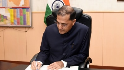 'Tearing hurry' in clearing Election Commissioner Arun Goel's file? asks SC (ANI/PIB)