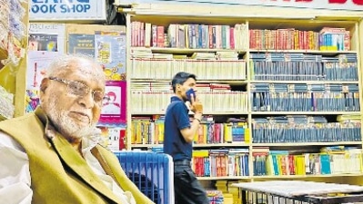 Mirza Yaseen Baig, one of the iconic pioneers of Delhi’s book universe, who founded the Midland book stores, died on Thursday 2pm, aged 94. Mirza Yaseen Baig, one of the iconic pioneers of Delhi’s book universe, who founded the Midland book stores, died on Thursday 2pm, aged 94.