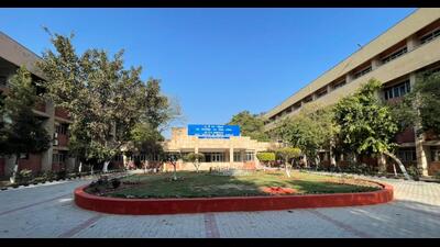 The Punjab government had earlier this year mooted the proposal to relocate the newly set up medical college in Mohali and picked a site at Knowledge City, Sector 81, for it. The Punjab government had earlier this year mooted the proposal to relocate the newly set up medical college in Mohali and picked a site at Knowledge City, Sector 81, for it.