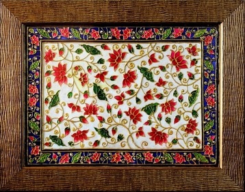 This artwork creates handicrafts by enamelling metal surfaces with gold or silver and embellishing them with stones. (pinterest) This artwork creates handicrafts by enamelling metal surfaces with gold or silver and embellishing them with stones. (pinterest)