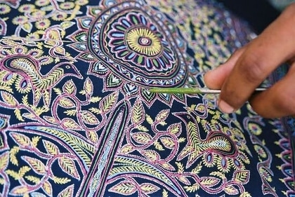In this art, a unique castor-based paste is utilised. (pinterest) In this art, a unique castor-based paste is utilised. (pinterest)