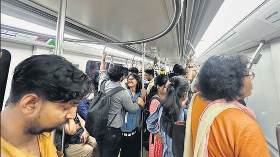 Mumbai, India - Nov 24, 2022 : People Crowded inside Versova To Ghatkopar Metro, in Mumbai, India, on Thursday, Nov 24, 2022. (Photo by Vijay Bate/HT Photo)