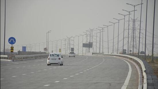 A general view of the Eastern Peripheral Expressway, Dasana, in Uttar Pradesh. (Sakib Ali/HT Photo)