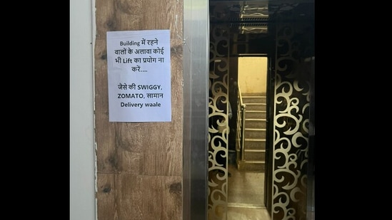 Housing society asks delivery agents not to use lift.(Twitter/@AwanishSharan)