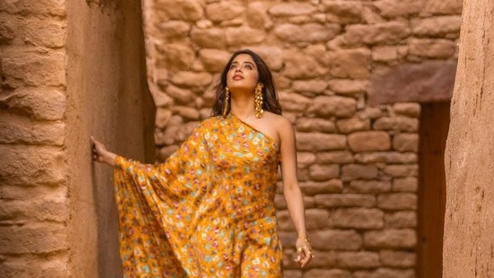 On Thursday, Janhvi Kapoor took to Instagram to share pictures from Al-Ula. She took fans on a tour of the desert region in Saudi Arabia, sharing one breathtaking photo after the other. (All pics: Janhvi Kapoor/ Instagram)